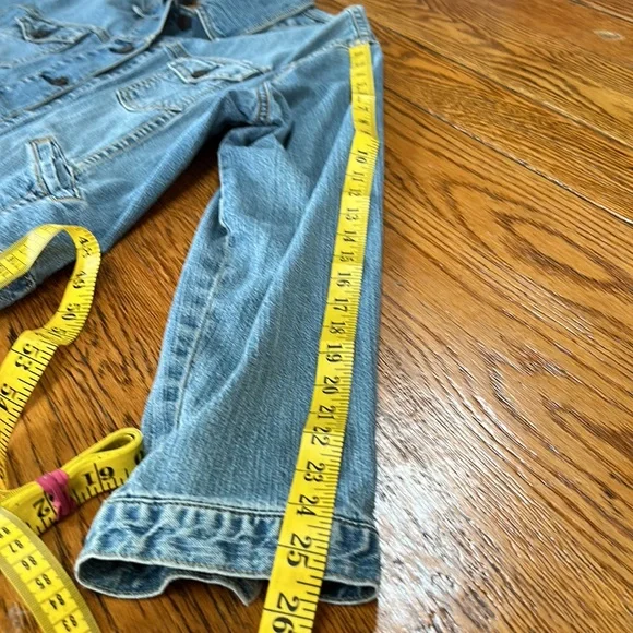 Levi’s Vintage Denim jacket.  Fits like a Medium.  No size tag - Picture 12 of 14